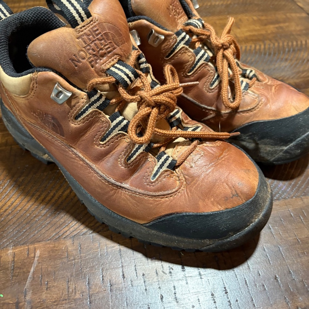 The North Face Brown Leather Low Top Hiking Boots Shoes Womens
